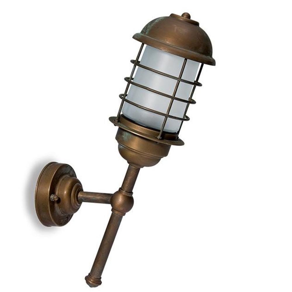 kulteri rez minimal racsos faklya lampa falikar vizallo patinas rez regies balaton nyaralo antik felujitas paraszthaz vadaszhaz borozo boraszat borospince vilagitas kulteri hazfalra moretti luce 1335.t.ar paraszthaz.jpg